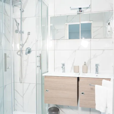 Partenope * ナポリ