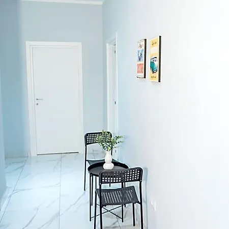 Partenope ホステル ナポリ