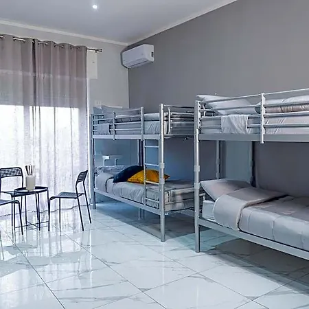 Hostel Partenope