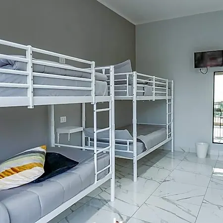 Hostel Partenope *