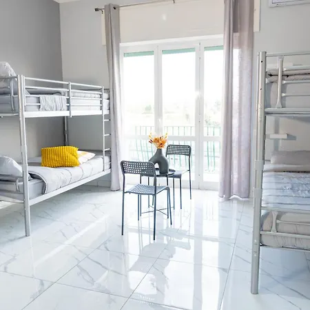 Partenope Hostel