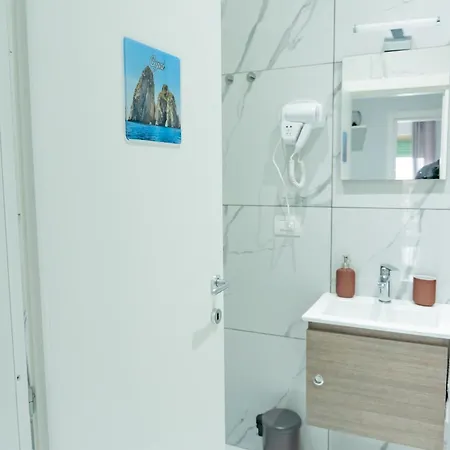 Albergue Partenope *