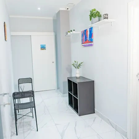 Partenope Hostel