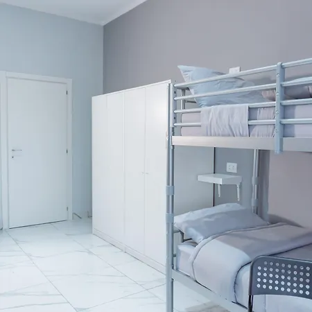 Partenope Hostel